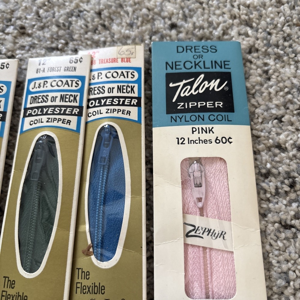 J.P. Coats Nylon Zippers NIP  16"-22" assorted colors lot of 7 - Picture 4 of 7